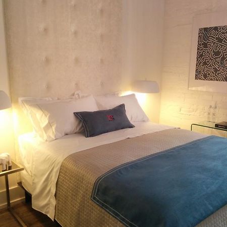 Baystreet Hotel/Motel Toronto Room photo