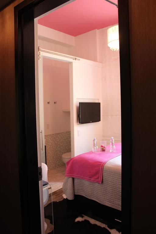 Baystreet Hotel/Motel Toronto Room photo