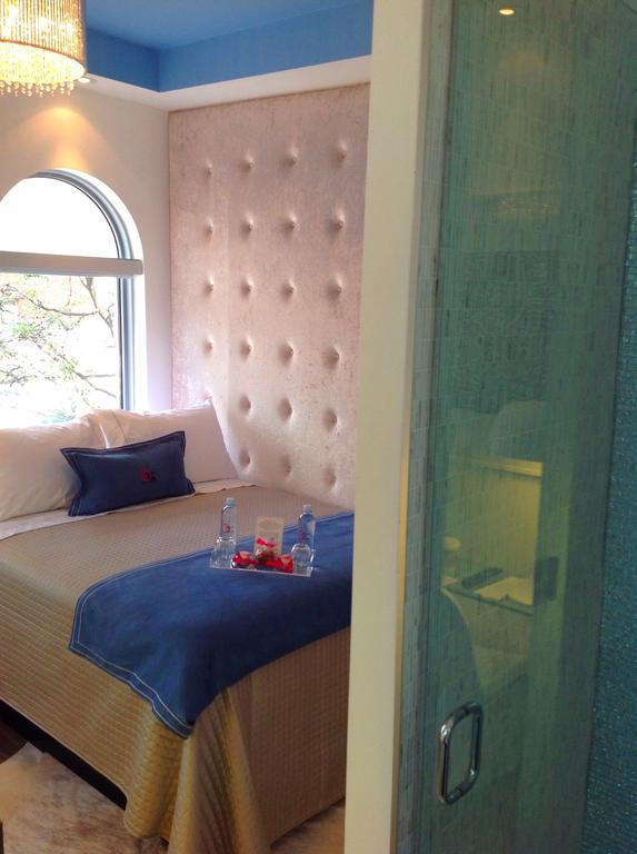 Baystreet Hotel/Motel Toronto Room photo